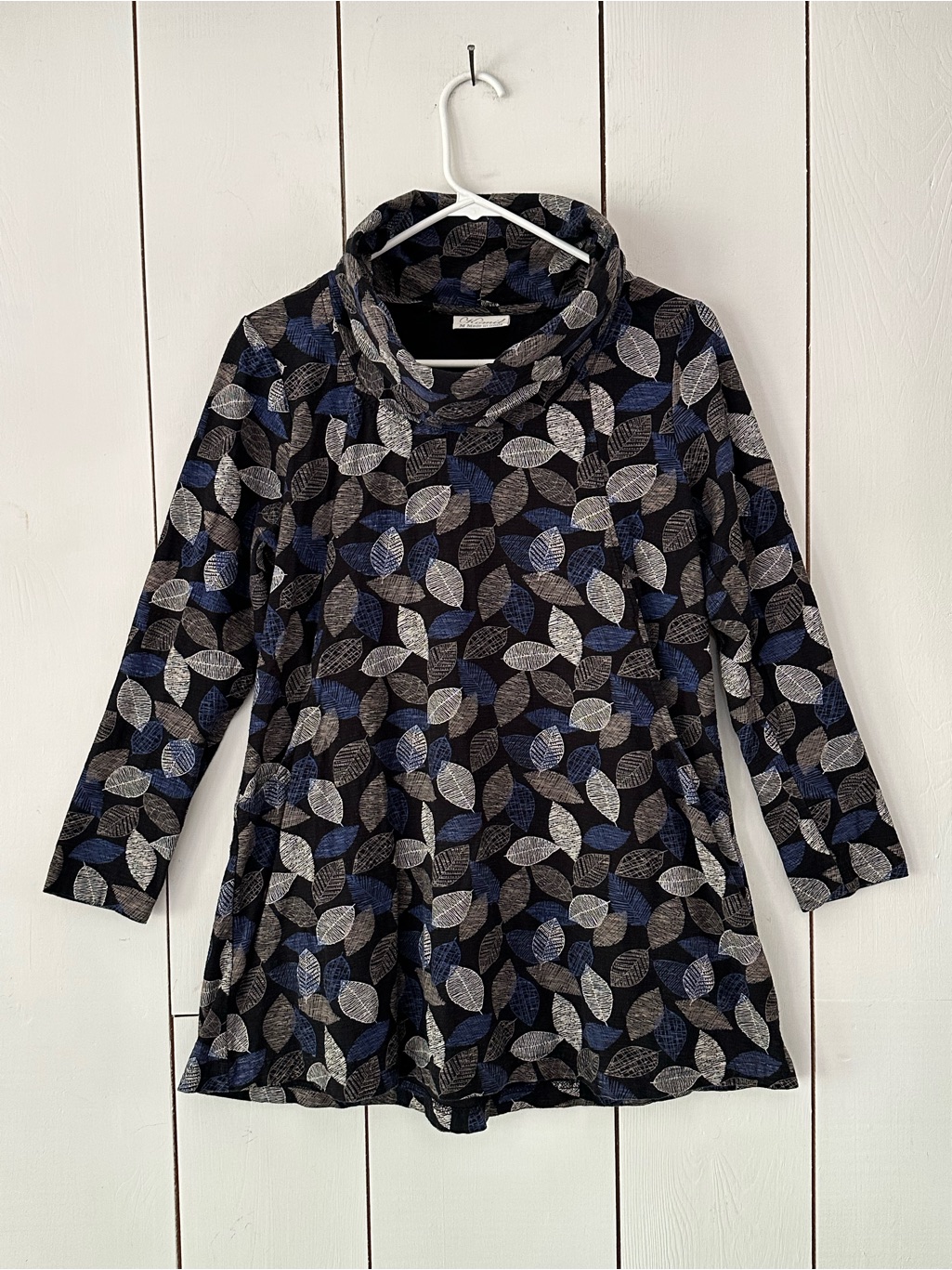 Komil Clothing Leaf Print Cowl Neck Tunic Top Sz M
